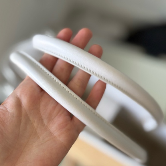 Like New AQUAZZURA Mykonos leather-trimmed beaded raffia tote $1,750 - Picture 10 of 12